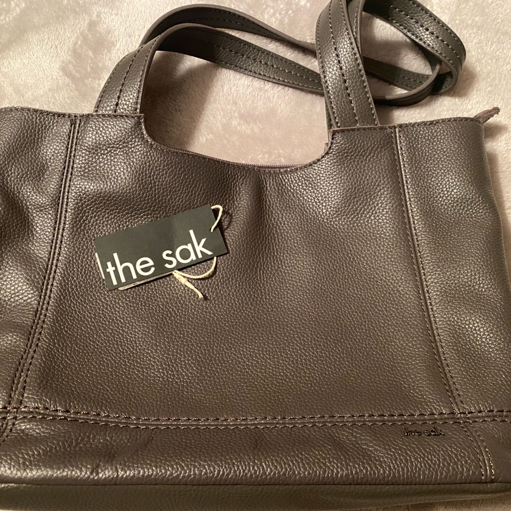 The Sak De Young Tote with tag